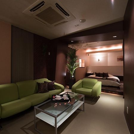 Sulata Obihiro (Adults Only) Hotel Bagian luar foto